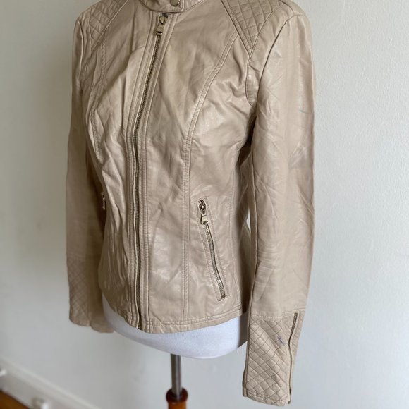 Marc New York Andrew Marc Elegant Designer Outwear - Picture 2 of 12